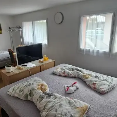 Private Etage 5 Min vom Bahnhof - Parken - Küche - Netflix