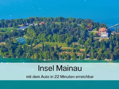 an aerial view of a town on a mountain at Ferienhausträume - Dachgeschoss Bodensee Apartment mit großer Dachterrasse in Kreuzlingen