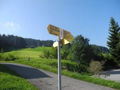 a street sign on the side of a road at Landgasthaus Bären in Grub